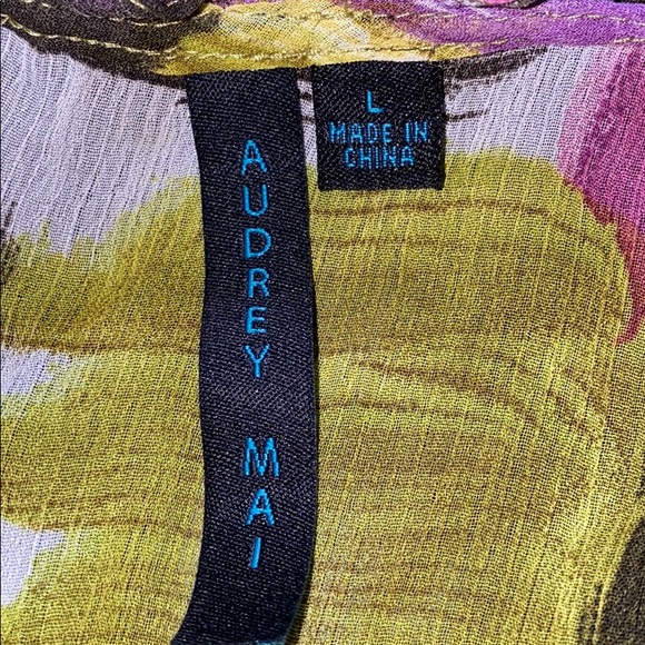 AUDREY‎ MAI SHEER MULTI PATTERN TOP - Picture 3 of 7
